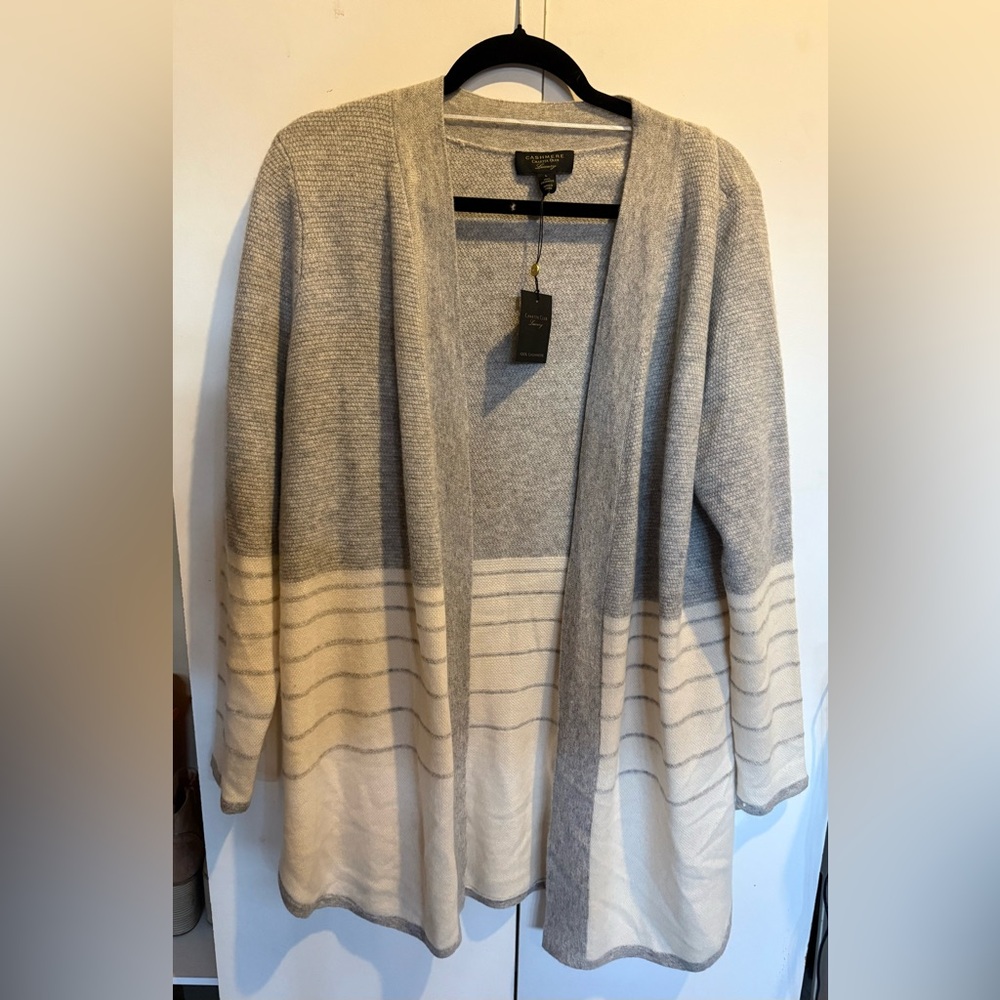 Gray and Cream Women's Cashmere Cardigan t29